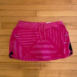 Nike Women’s Tennis Skirt Pink Size L